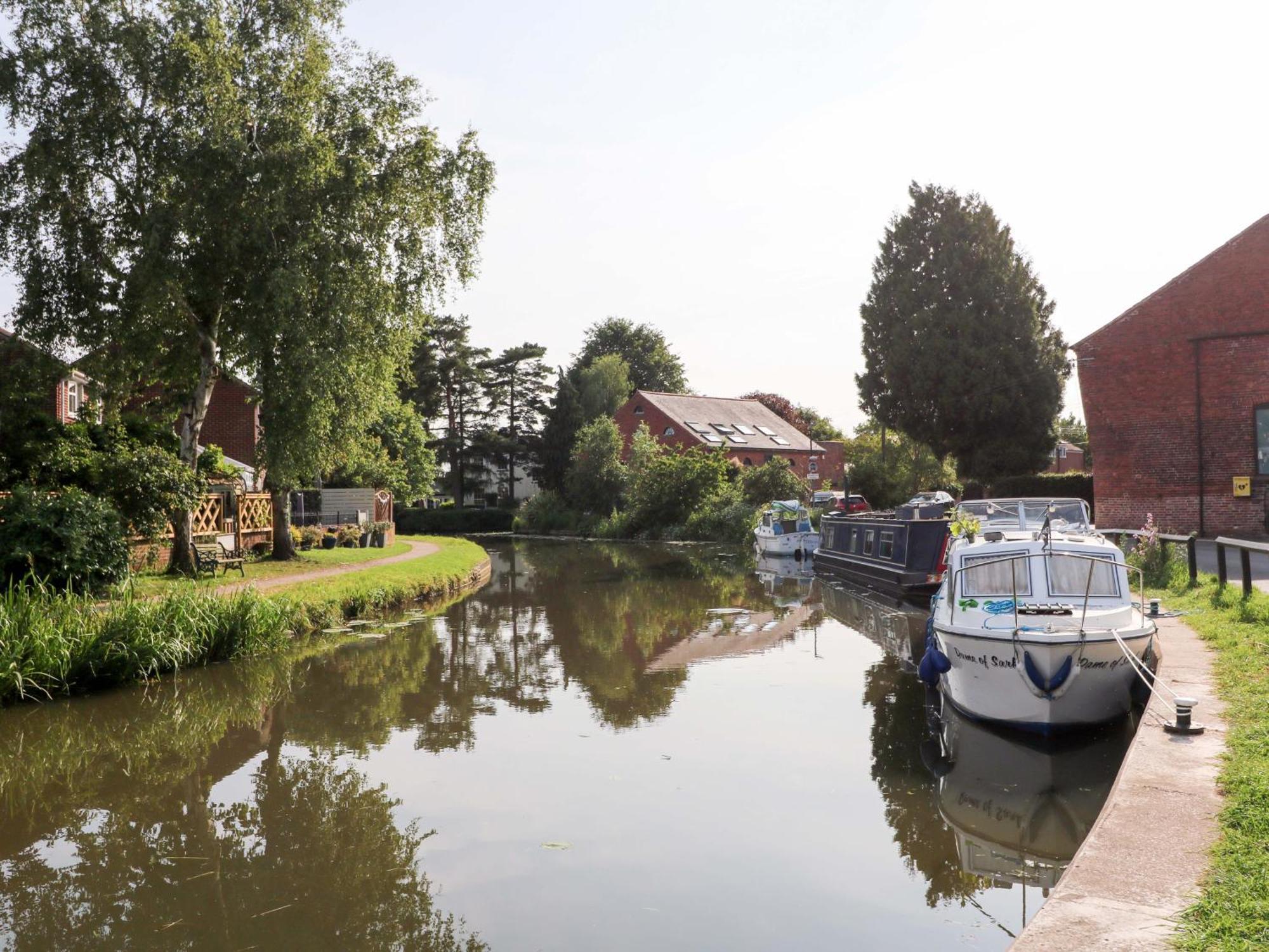 Holiday home The Canalside